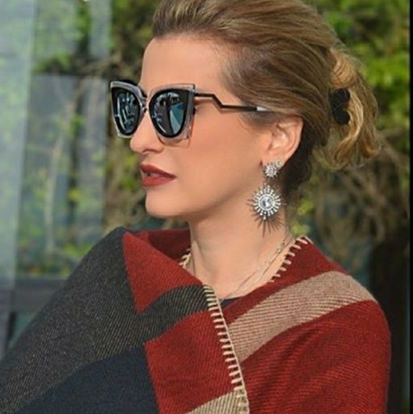 🔥FINAL PRICE🔥NIB FENDI RUNWAY SUNGLASSES - Picture 5 of 7